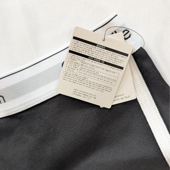 Calvin Klein Modern Gravity Band Casual Shorts Size M - Picture 8 of 10